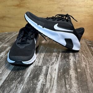 Nike Black and White Women's Sneakers